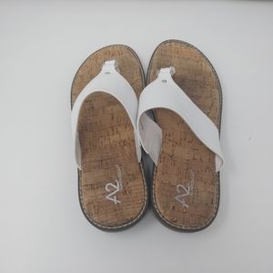 Aerosoles, size 9M, white